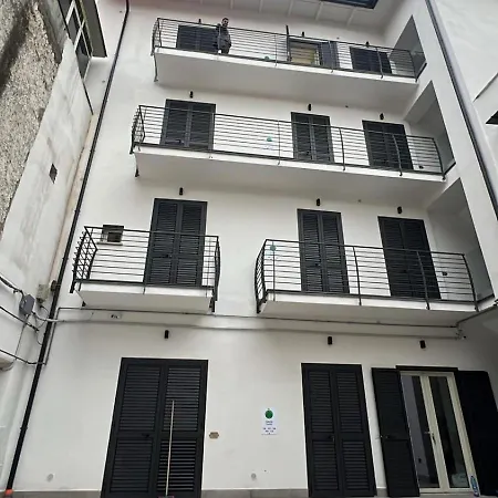 Airport Capodichino By Pagnotta 4*